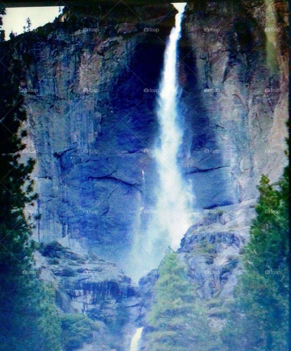 Yosemite waterfalls 
