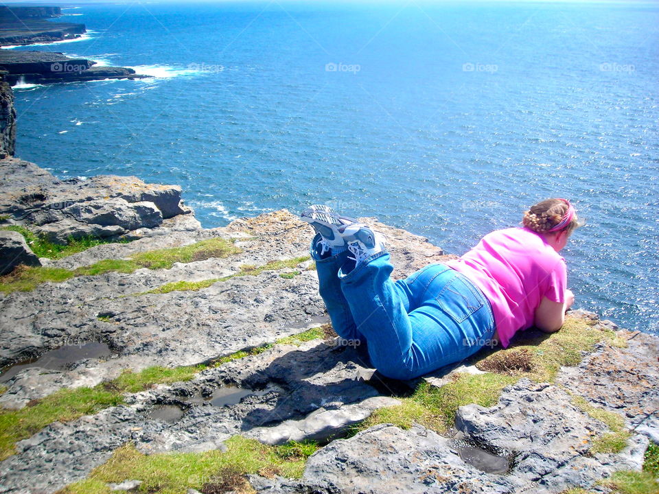 Looking out over the cliffs of Dun Aengus 