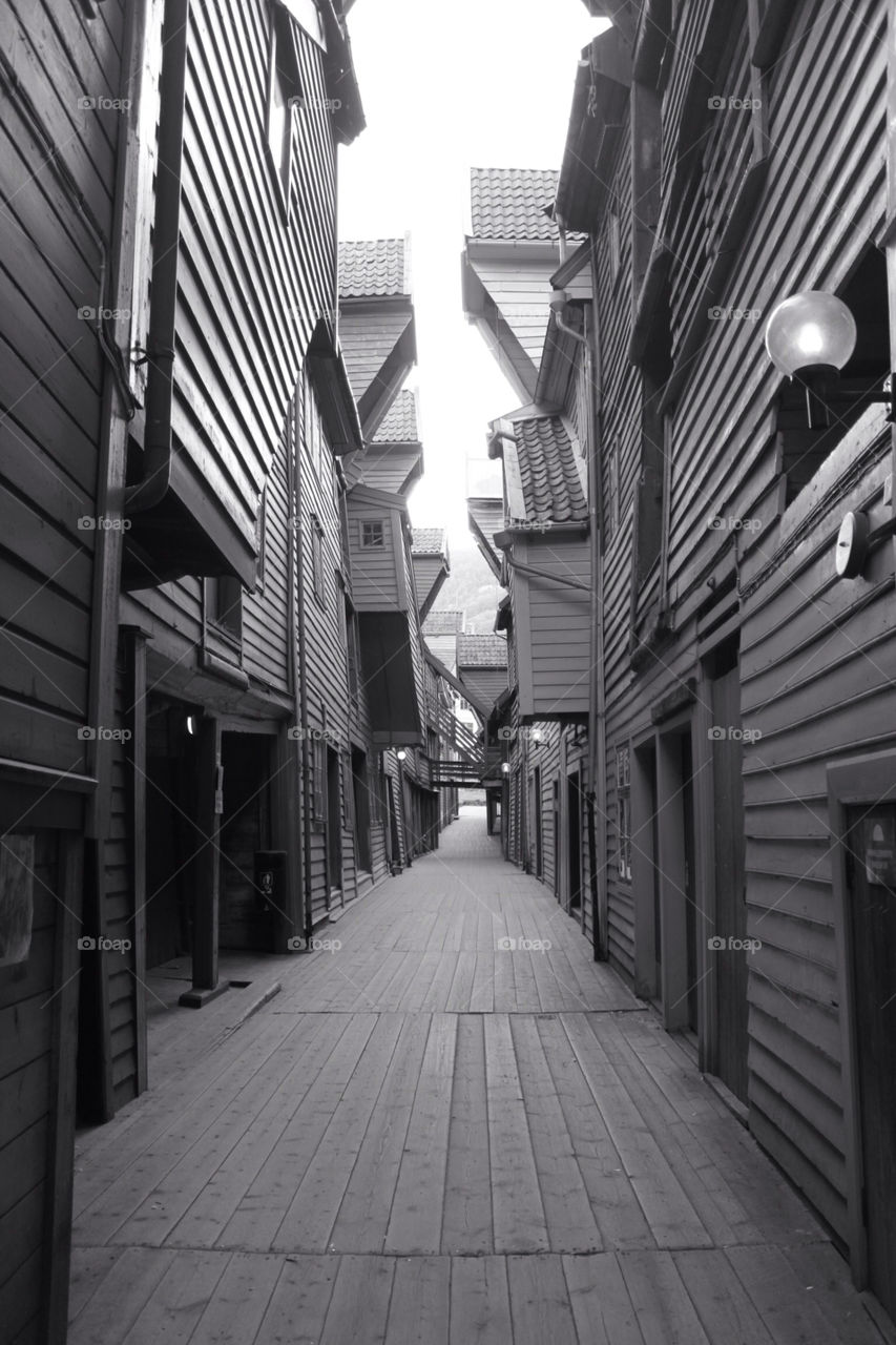norway buildings alley bergen by jonny264