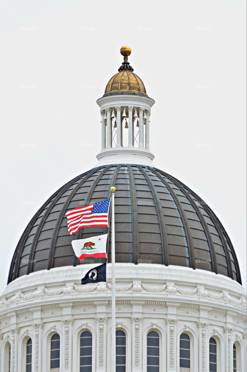 Flag Dag, state capital Sacramento California