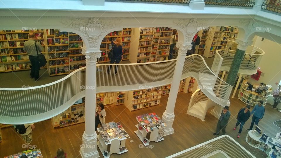 library, Bucharest, Romania, Carturesti, architecture, interior, corners, stairs, steps,