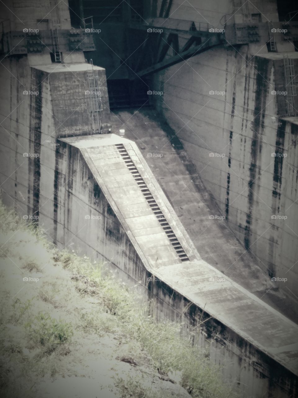 Rantabe Randenigala Dam..
