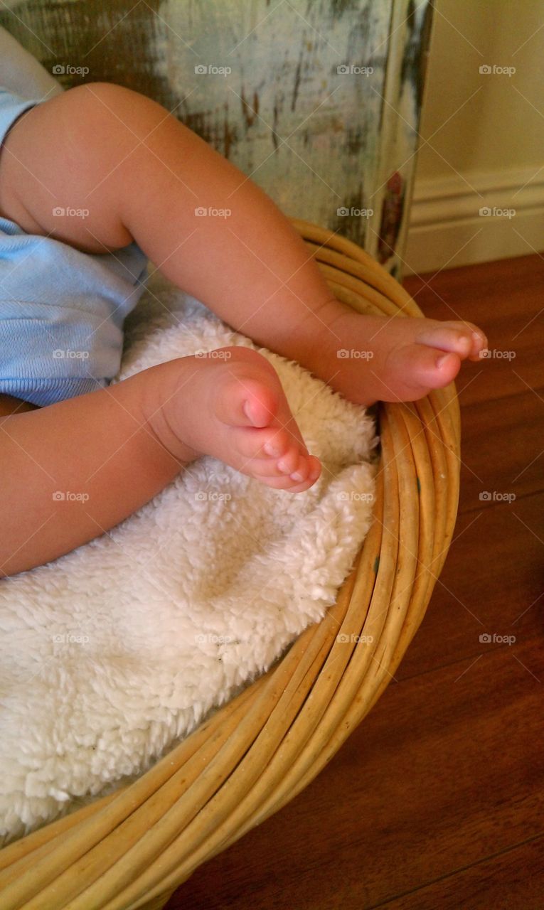 baby feet