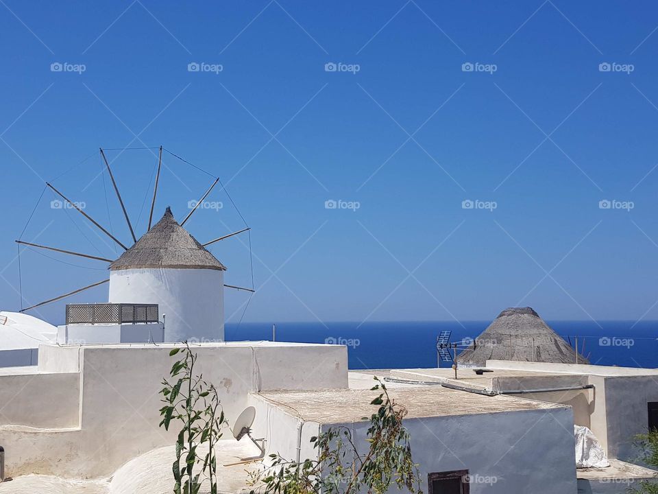 White lime for cycladic architecture