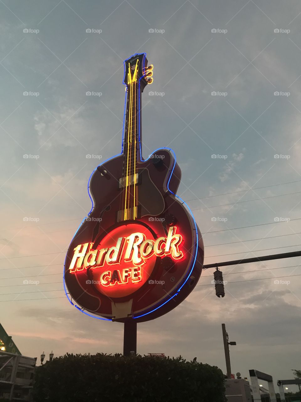 Gorgeous neon lights in Music City 