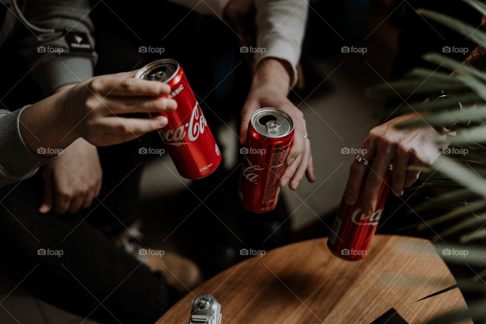 friends drinking coca cola