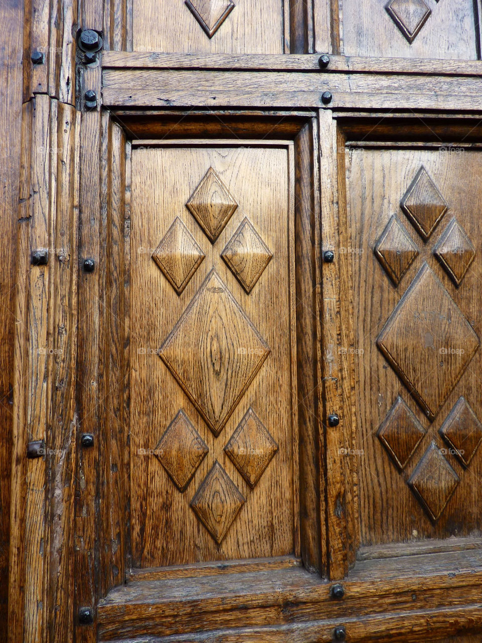 wood door carving polished by lizajones
