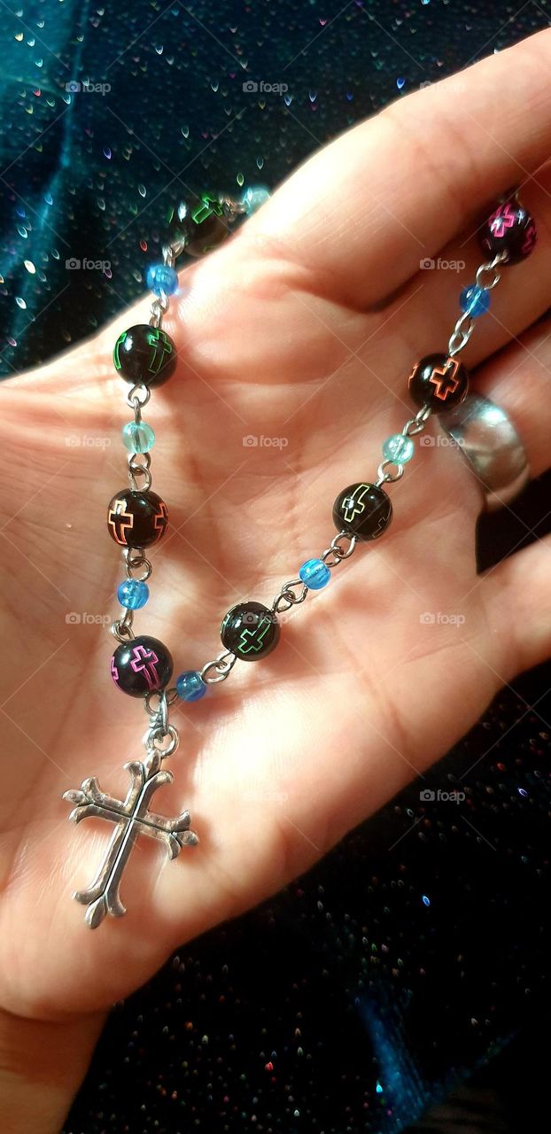 I love the simple and simple but that gives all the meaning to life, bracelet or denarius, Catholic cross, beautiful colors