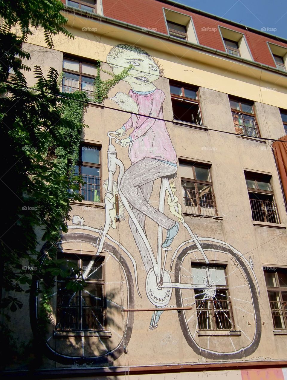 Bike painting in Budapest.