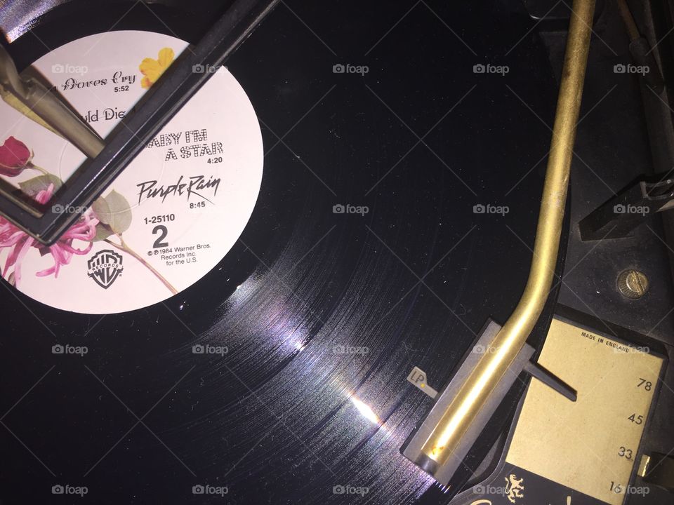 This was an era when you could understand the  words singers were saying, they dressed to kill, their choreography was precise and you could dance to it! Old School RULES!