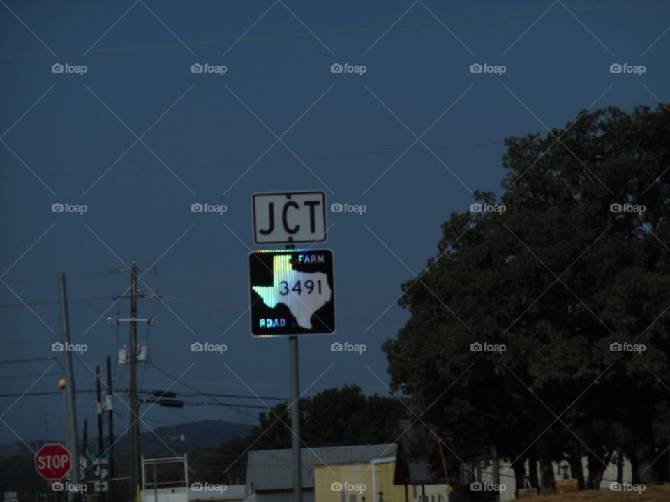 Jesus Christ turnpike. This is a picture I took because of the way the sun glistening on the sign. 👣 🚶 🏃 🔥 💨