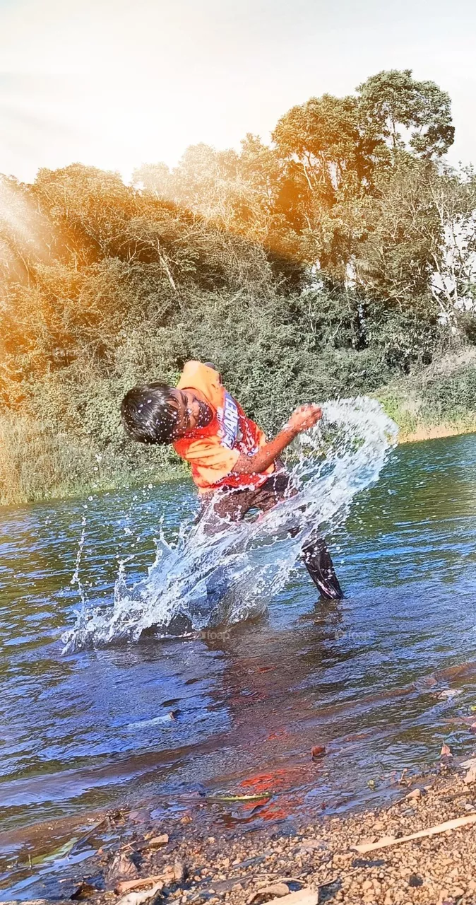 enjoy water