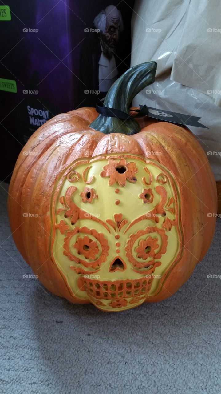 sugar skull carved pumpkin lantern
homesense UK Halloween decorations,
tkmax, night ,lantern, lanterns, Halloween, fall, autumnal , October, pumpkin, pumpkins