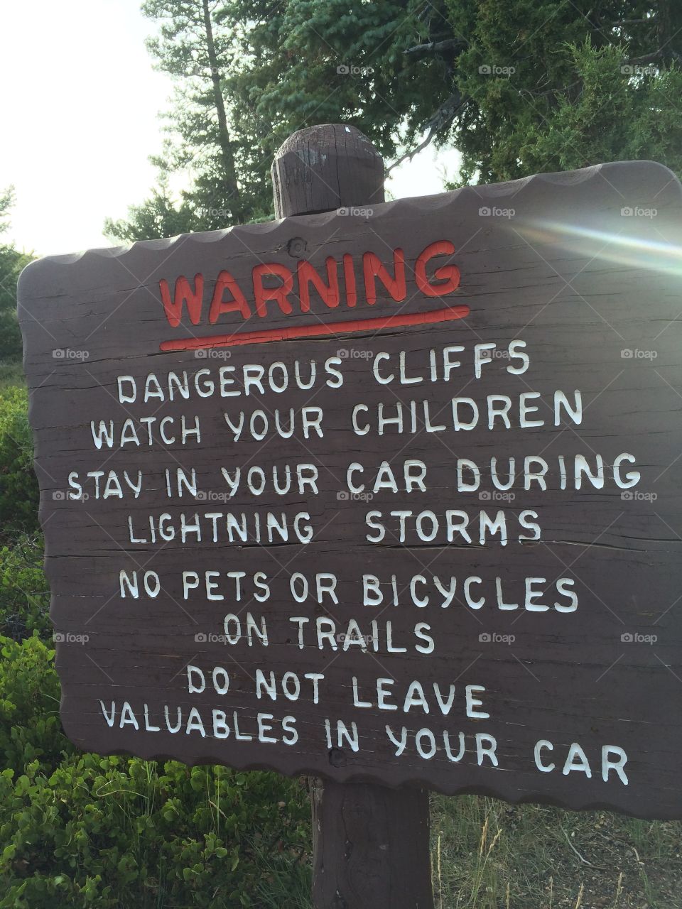 Warning sign in Bryce Canyon