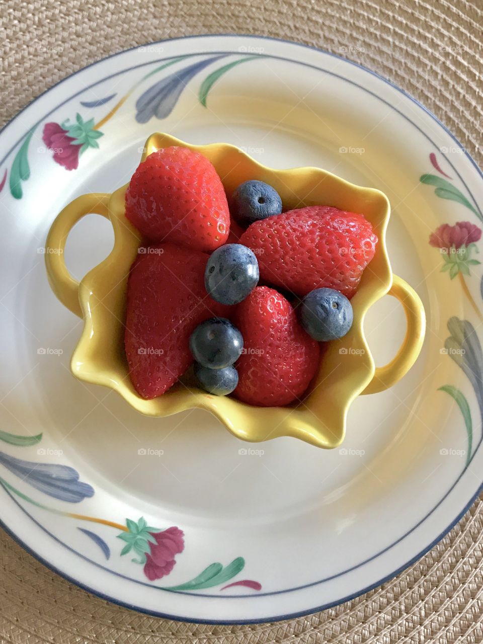 Serving of whole fruit 