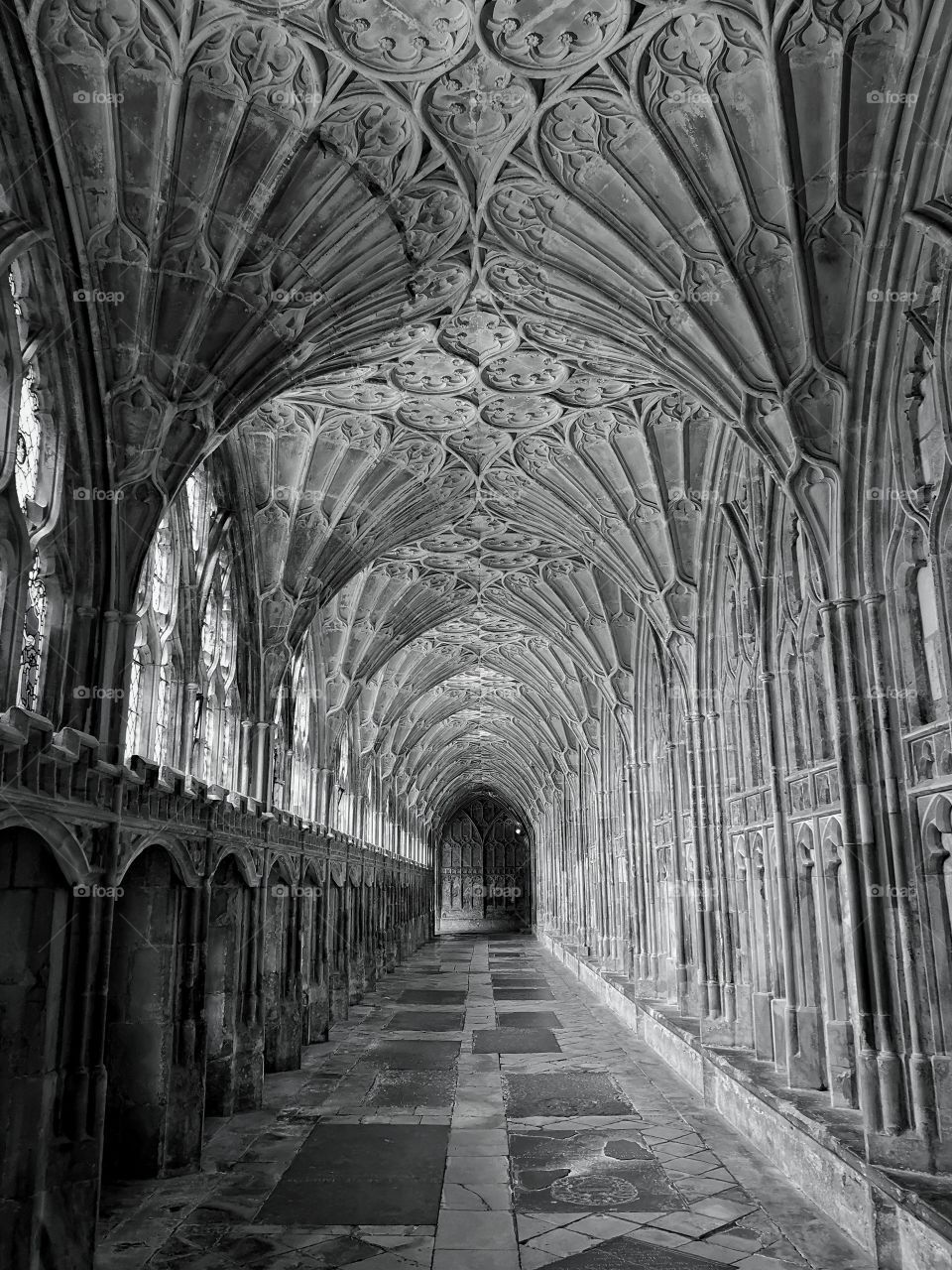Gloucester cathedral corridor in Harry Potter