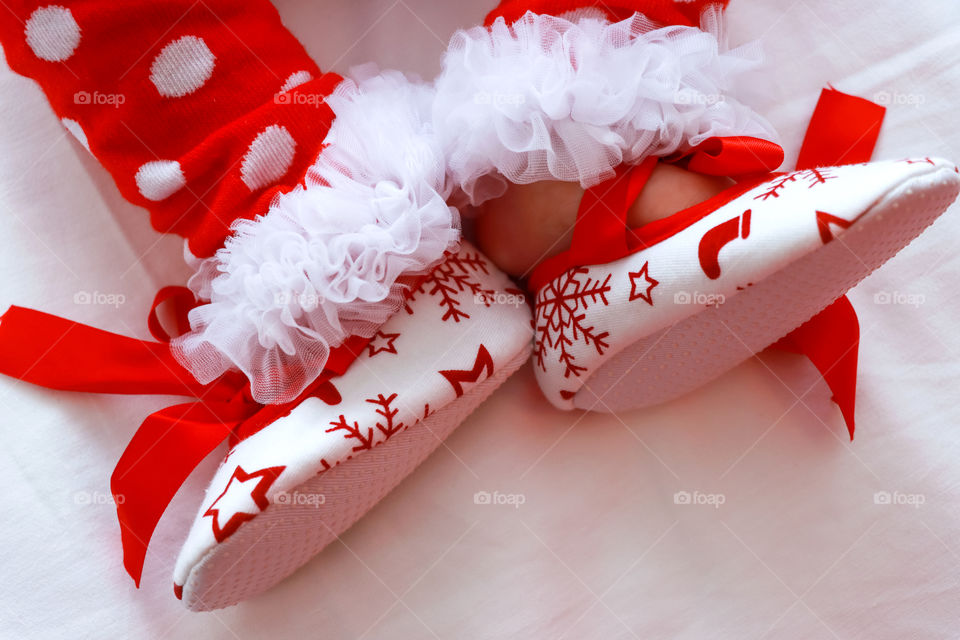 Baby's Christmas shoes