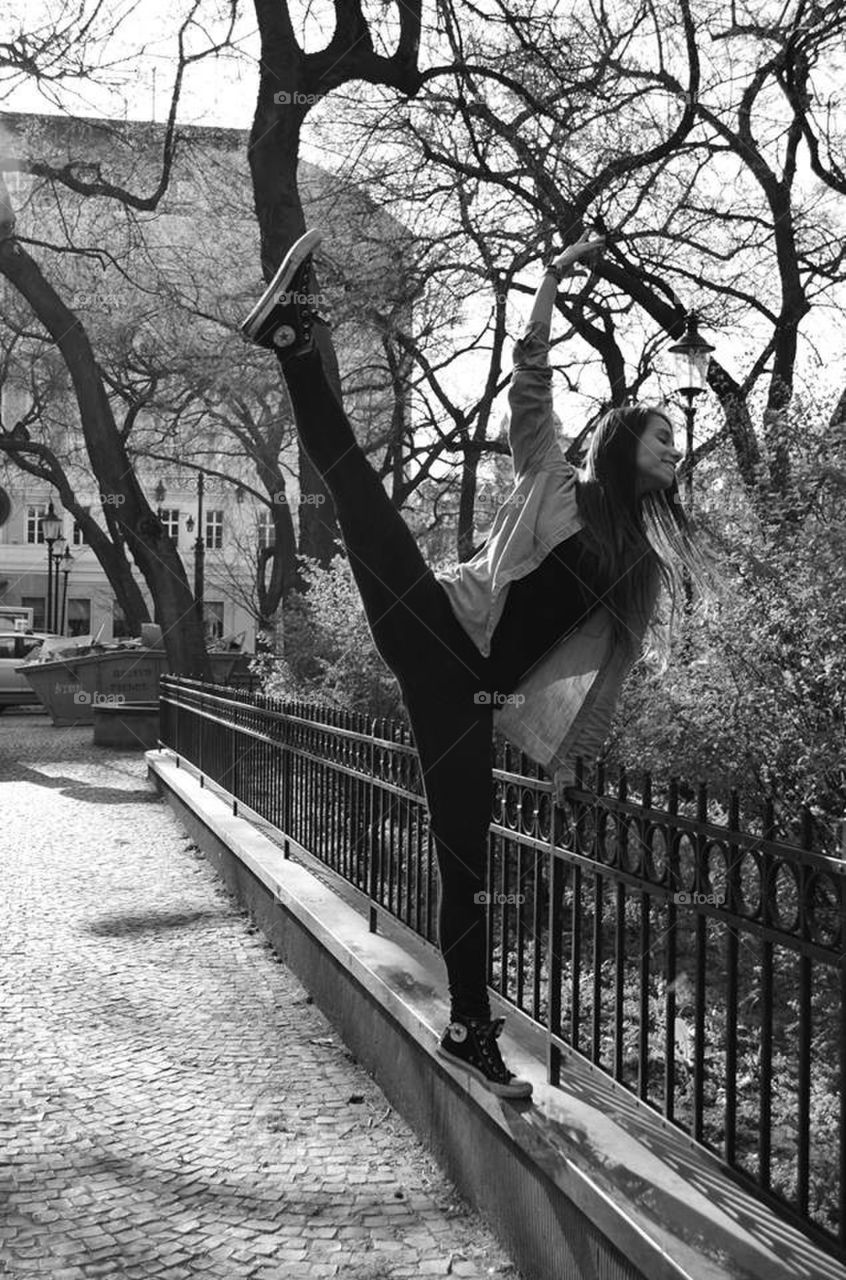 Everybody loves dancing