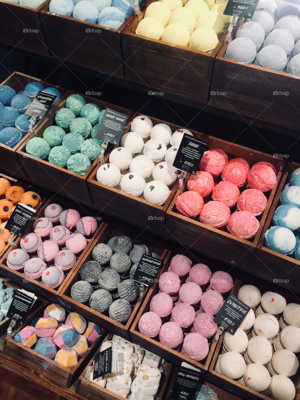 Pretty colorful bath bombs