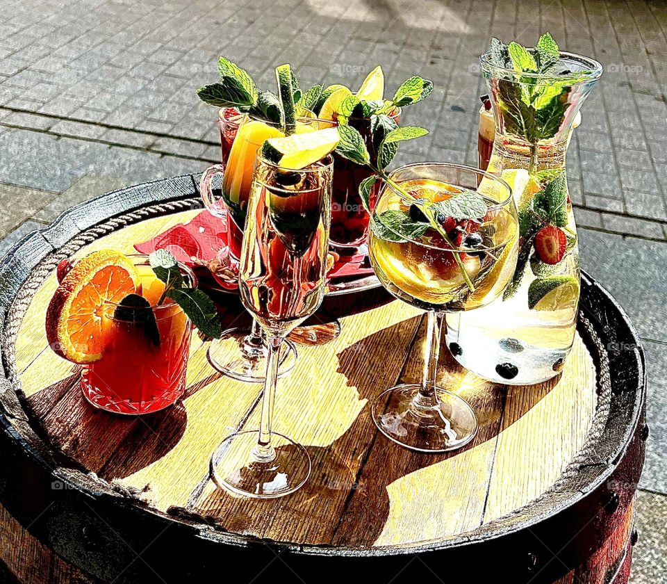 Summer cooling drinks with mint