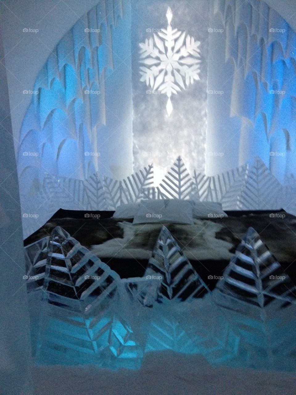 Icehotel room