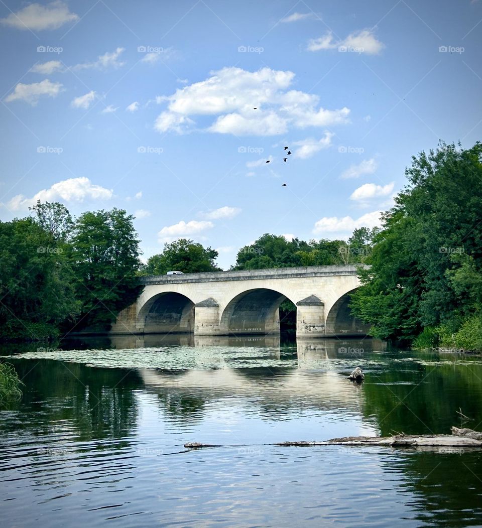 Montreuil_Belay , Napoleon bridge Junes 2023 . 