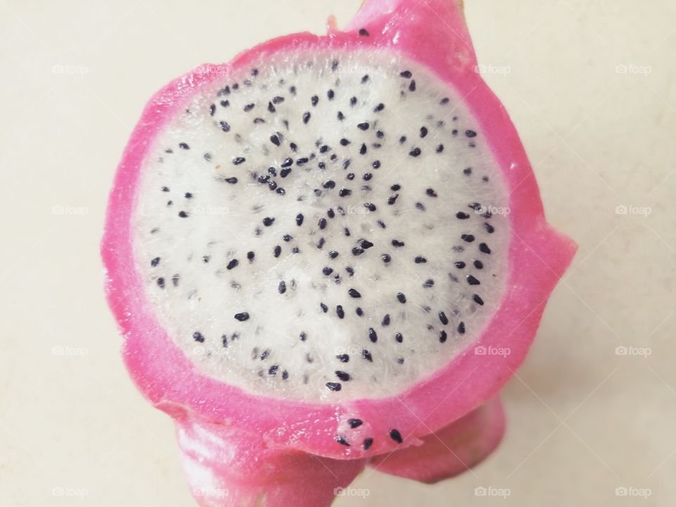 Dragon Fruit Health Benefits

It's rich in antioxidants like flavonoids, phenolic acid, and betacyanin. 

It's naturally fat-free and high in fiber.

It may help lower your blood sugar.