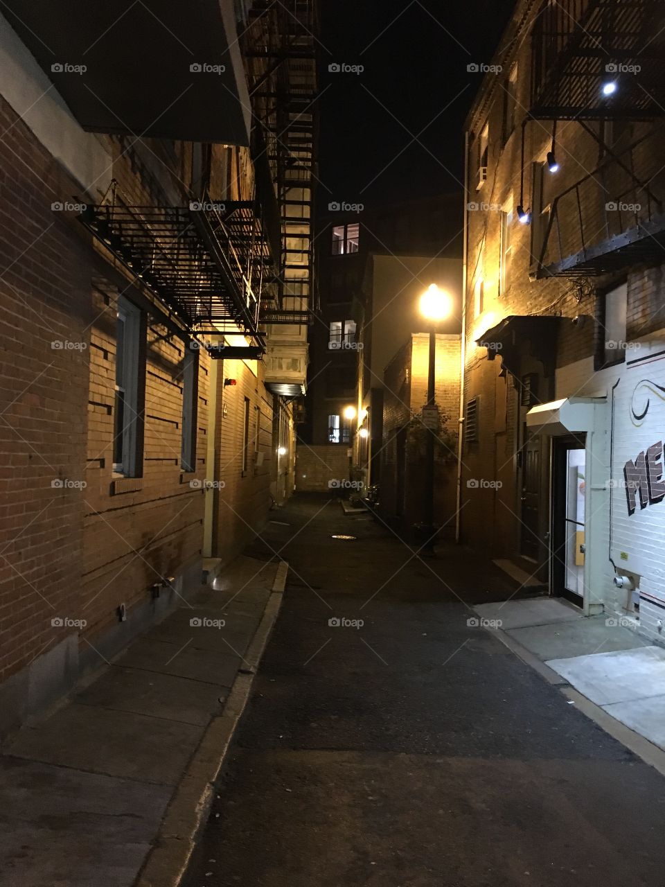 Alley in Boston at night