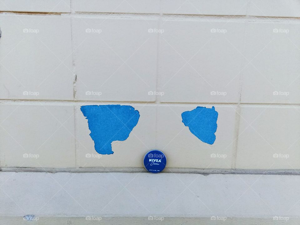 NIVEA Wall