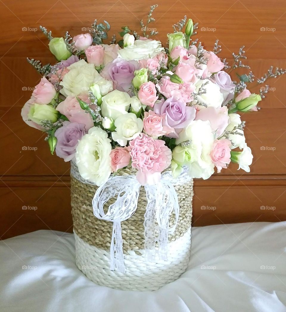 Wonderful bouquet in bed 💐 Morning time 💐 Romantic day💐