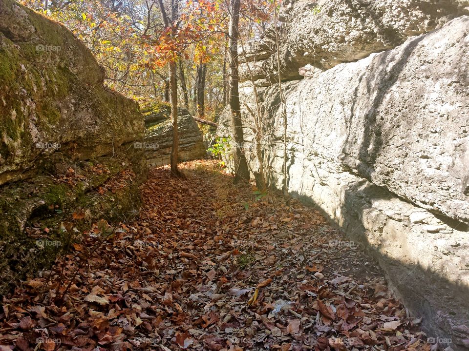 sedimentary rock wall labyrinth