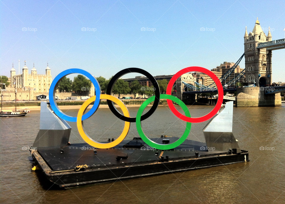 rings london thames 2012 by lateproject