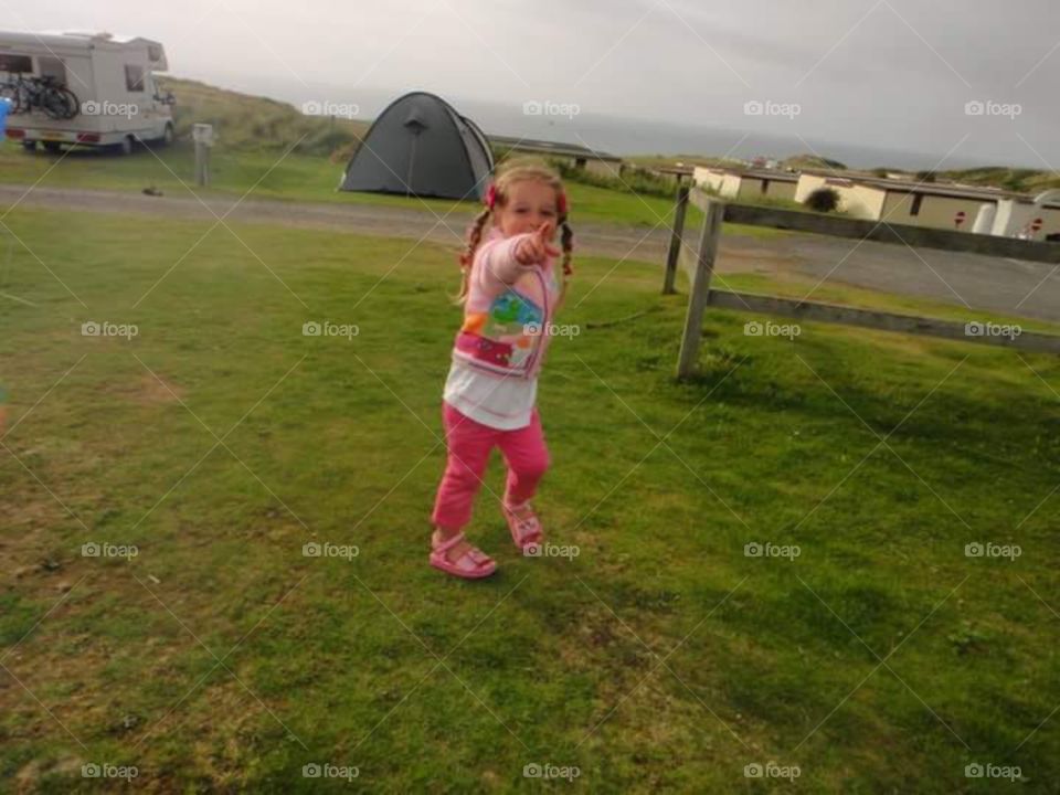 pointing child ..camping