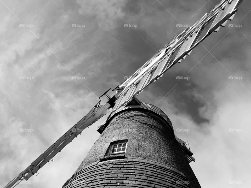 An 18th Century windmill sitting on the boarder line of Polegate and Willingdon. This has caused arguments over ownership.
It is now a seasonal museum as no longer a working mill, it stands proud with its white sails.