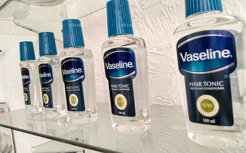 Vaseline hair tonic