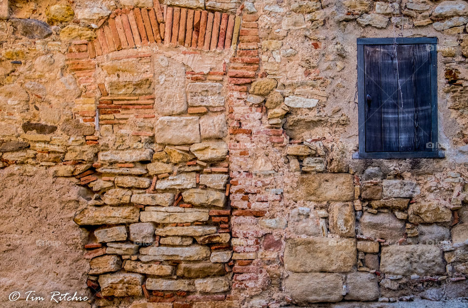 Let’s change where we put the door. Medieval town. Peratallada, Catalunya, Spain