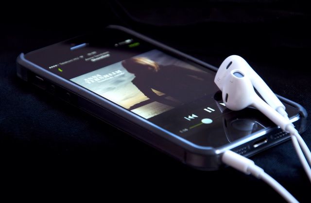 Mobile phone music