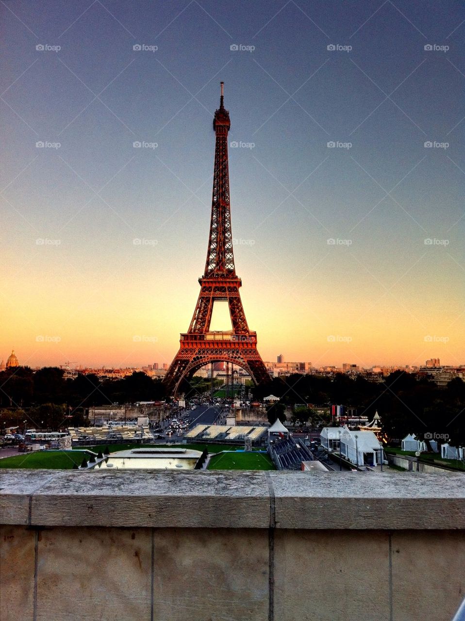 Sunset at Tour Eiffel