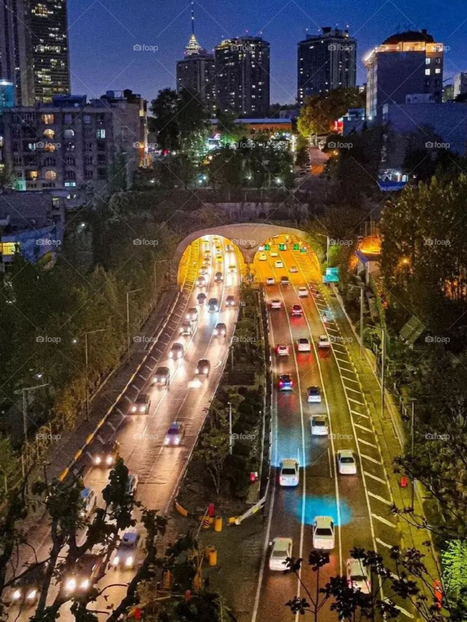 Cars stuck in traffic, cars stuck at night, tired cars