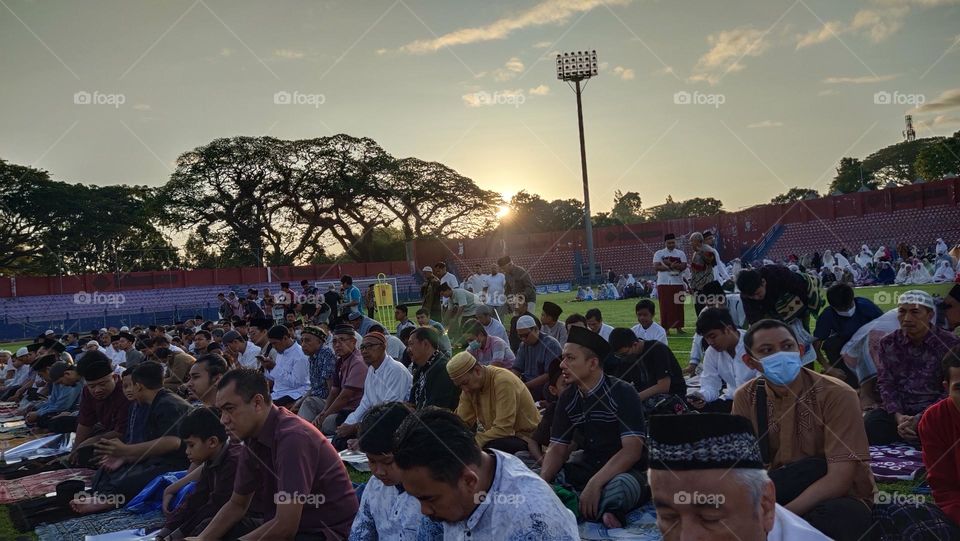deretan jamaah sholat Idul Adha