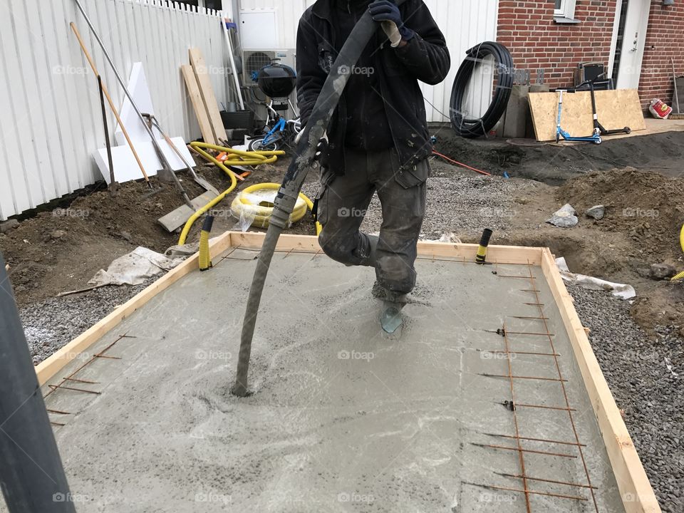 Concrete worker