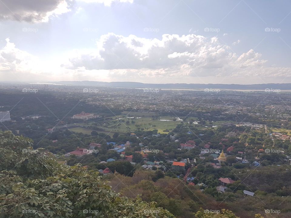 Making merit in Mandalay