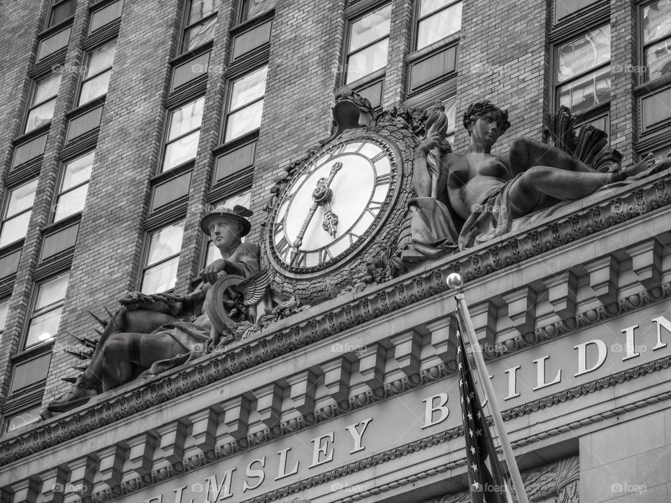 building clock nyc park ave by delvec