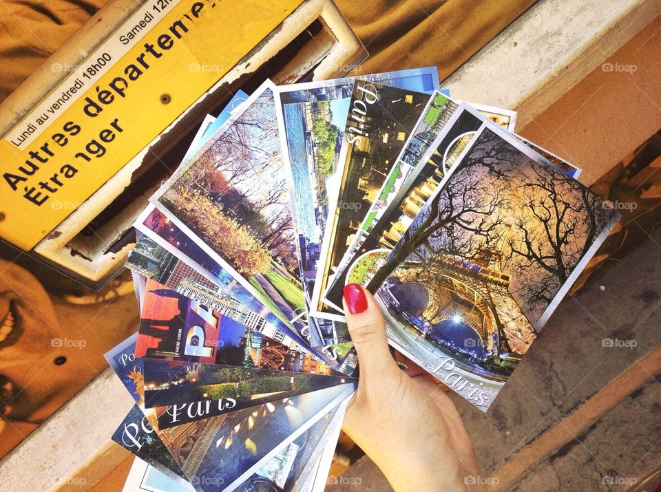 Sending postcards from Paris