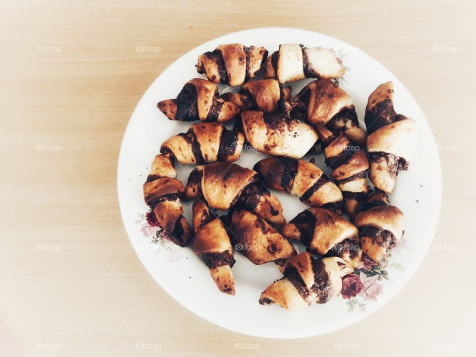 Nutella mini croissants