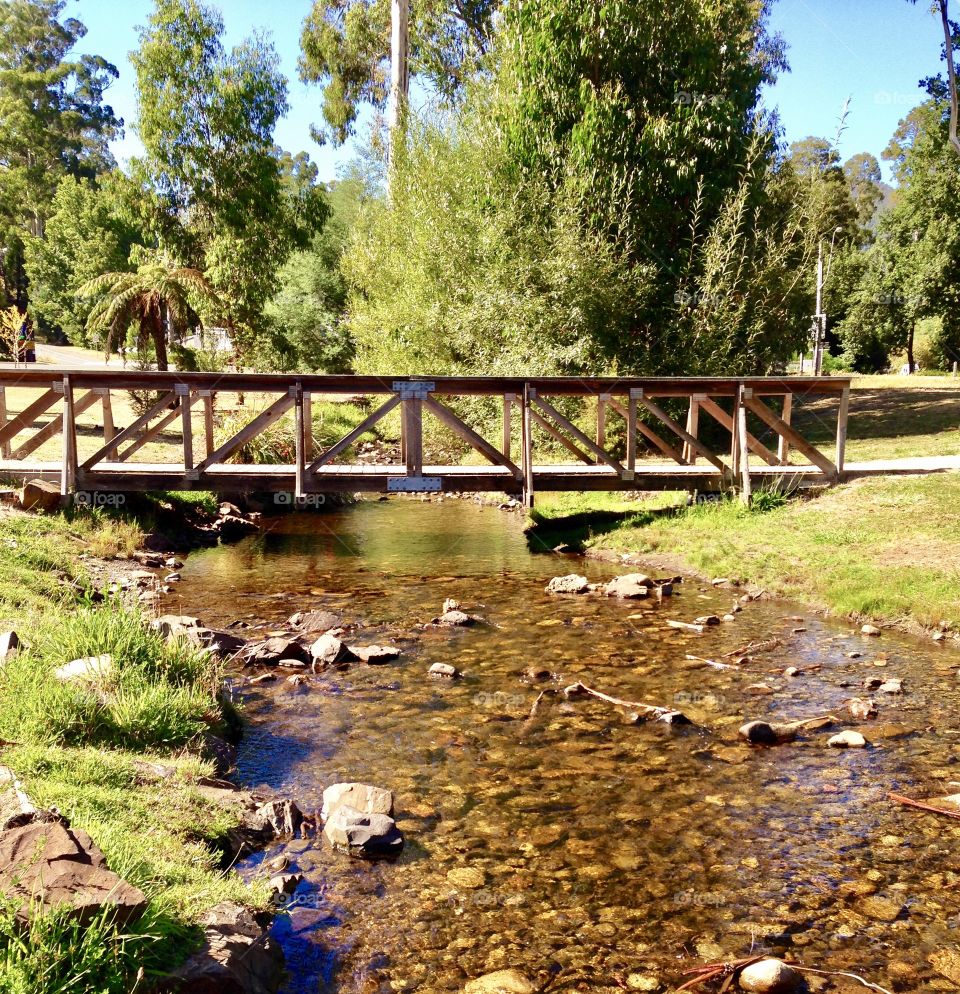 Walking bridge over the Marysville stream