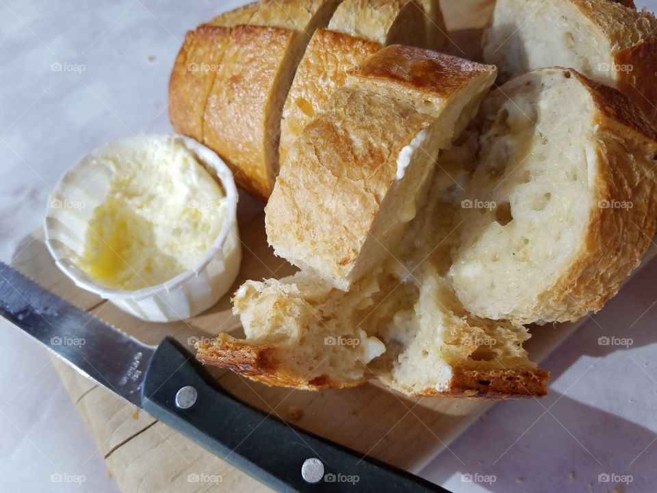 bread and whipped buttrt