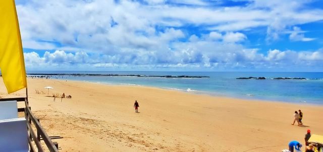 horizon fun scenery day exotic waves dusk concept surf family summer vacation vacations trip natural lagoon view luxury turquoise inspiration mood white sunrise coastline sunshine honeymoon seascape sunlight hawaii beauty tranquil coconut seychelles