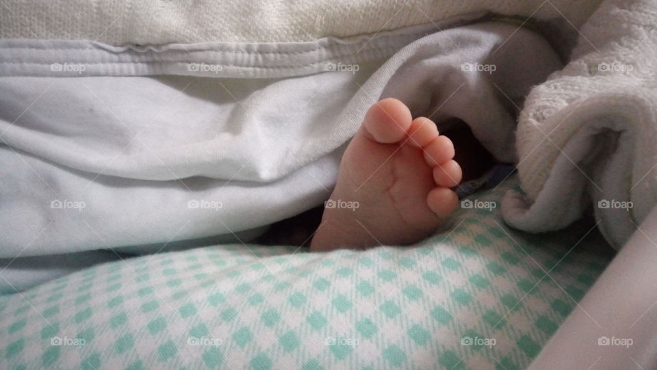малютка.ножка.пальчики.маленький.дитя.