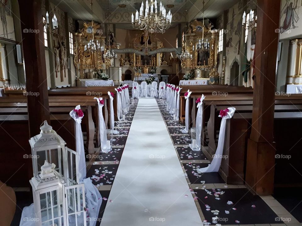 wedding decorations of the church